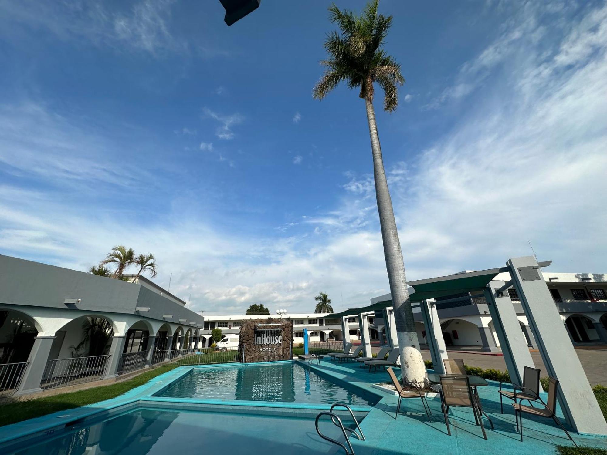 Inhouse Obregon Hotel 4*