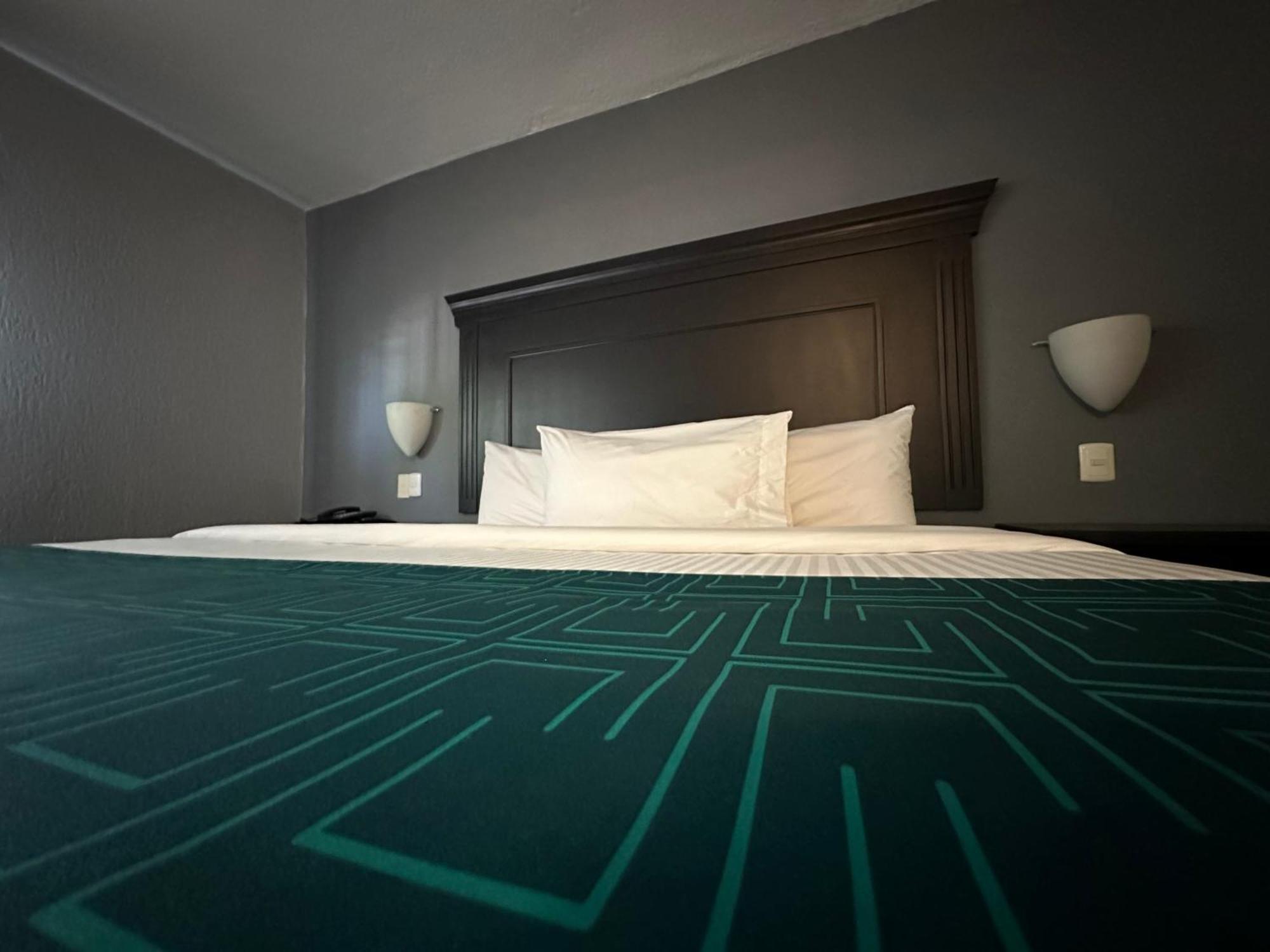 Hotel Inhouse Obregon 4*