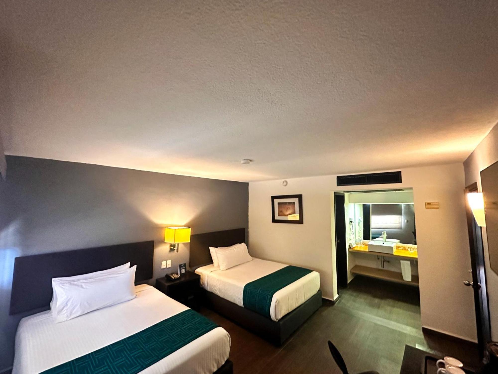 Inhouse Obregon Hotel