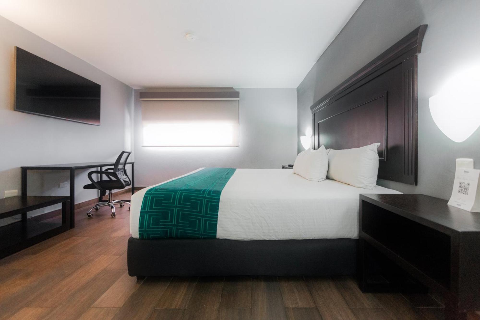 Inhouse Obregon 4*