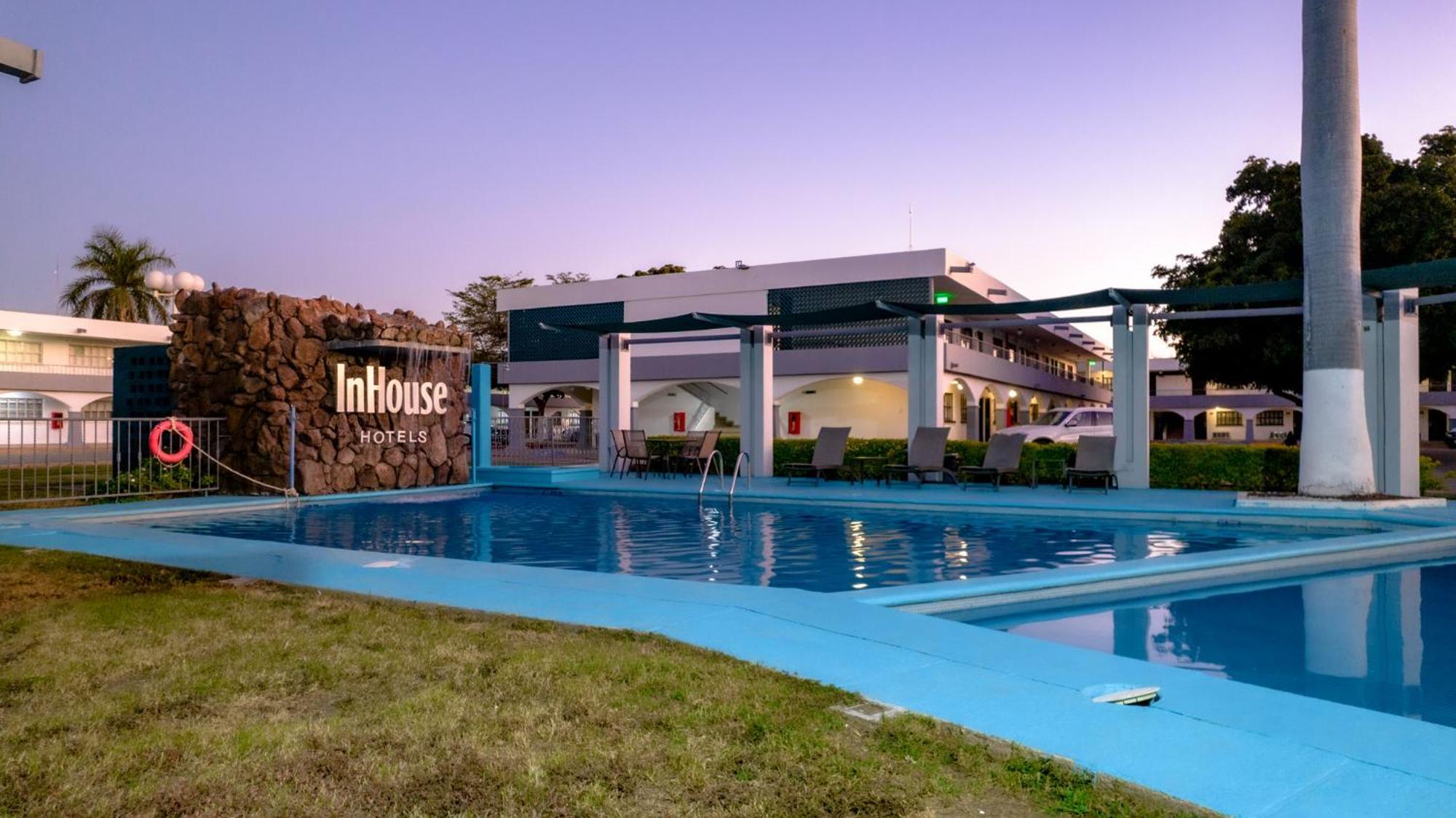 Inhouse Obregon Hotel 4*